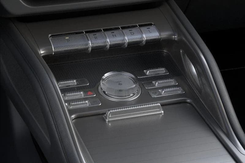 Lincoln Nautilus Premiere AWD 2026 — side view