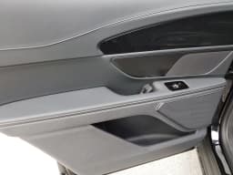 Lincoln Nautilus Premiere AWD 2026 — side view