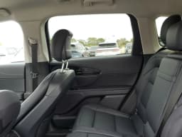 Lincoln Nautilus Premiere AWD 2026 — side view