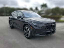 Lincoln Nautilus Premiere AWD 2026 — side view