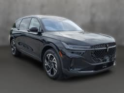 Lincoln Nautilus Premiere AWD 2026 — side view