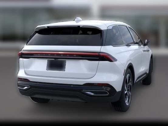 Lincoln Nautilus Premiere AWD 2026 — side view