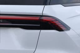 Lincoln Nautilus Premiere AWD 2026 — side view