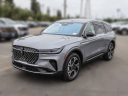 Lincoln Nautilus Premiere AWD 2025 — side view