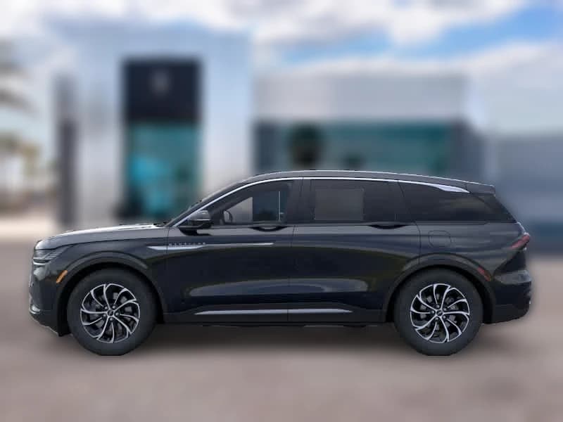 Lincoln Nautilus Premiere AWD 2026 — side view