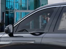 Lincoln Nautilus Premiere AWD 2026 — side view