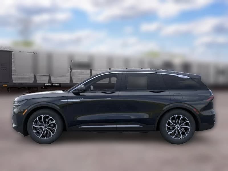 Lincoln Nautilus Premiere AWD 2026 — side view