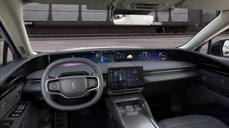 Lincoln Nautilus Premiere AWD 2026 — side view