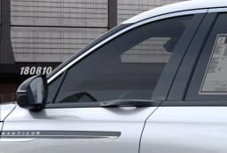 Lincoln Nautilus Premiere AWD 2026 — side view