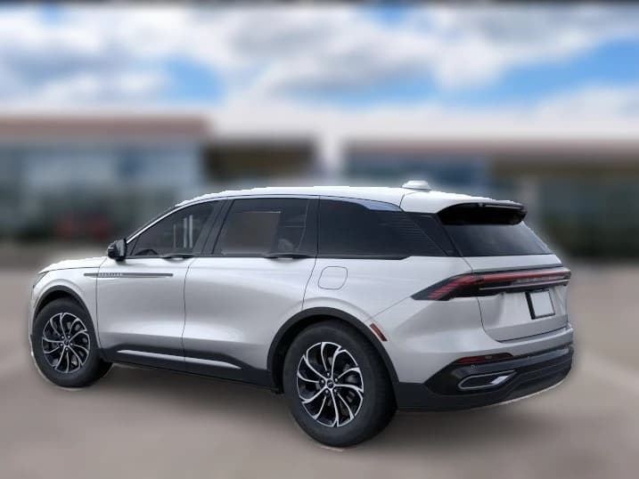 Lincoln Nautilus Premiere AWD 2026 — side view