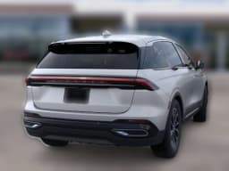 Lincoln Nautilus Premiere AWD 2026 — side view