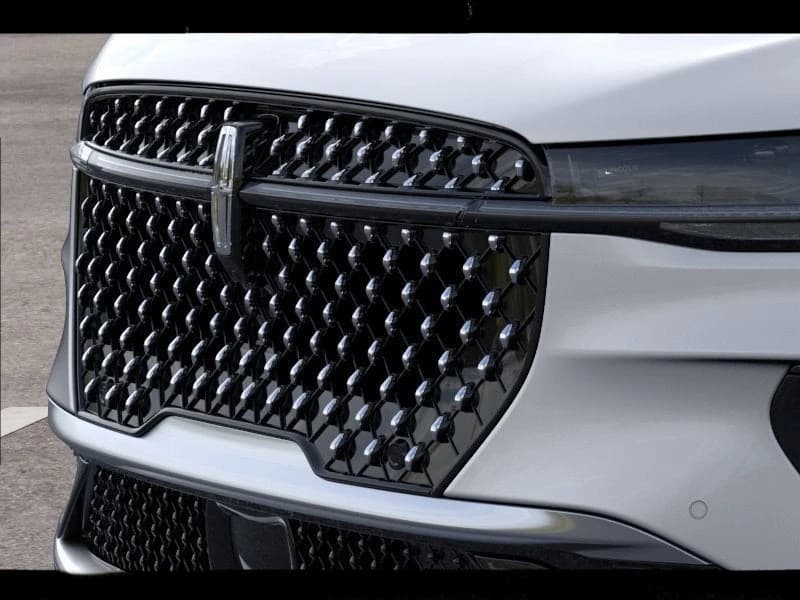 Lincoln Nautilus Premiere AWD 2026 — side view