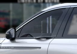 Lincoln Nautilus Premiere AWD 2026 — side view