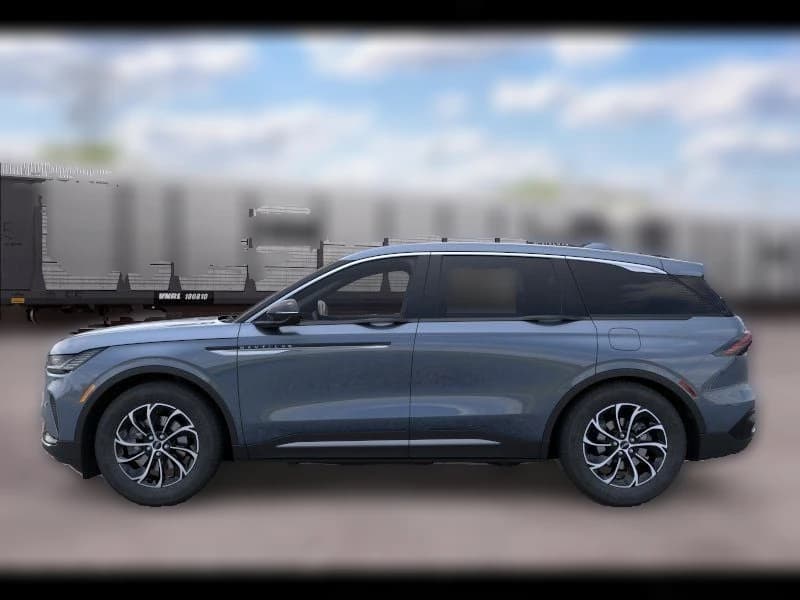 Lincoln Nautilus Premiere AWD 2026 — side view