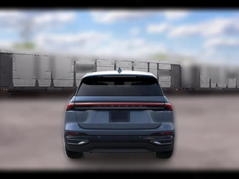 Lincoln Nautilus Premiere AWD 2026 — side view