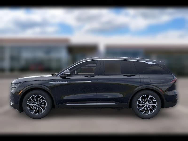 Lincoln Nautilus Premiere AWD 2026 — side view