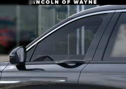 Lincoln Nautilus Premiere AWD 2026 — side view