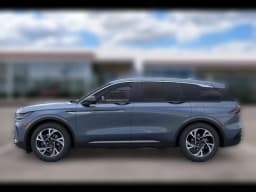 Lincoln Nautilus Premiere AWD 2026 — side view