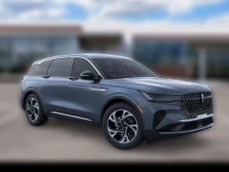 Lincoln Nautilus Premiere AWD 2026 — side view