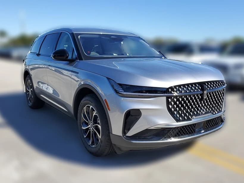 Lincoln Nautilus Premiere AWD 2026 — side view