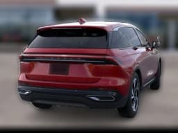 Lincoln Nautilus Premiere AWD 2026 — side view