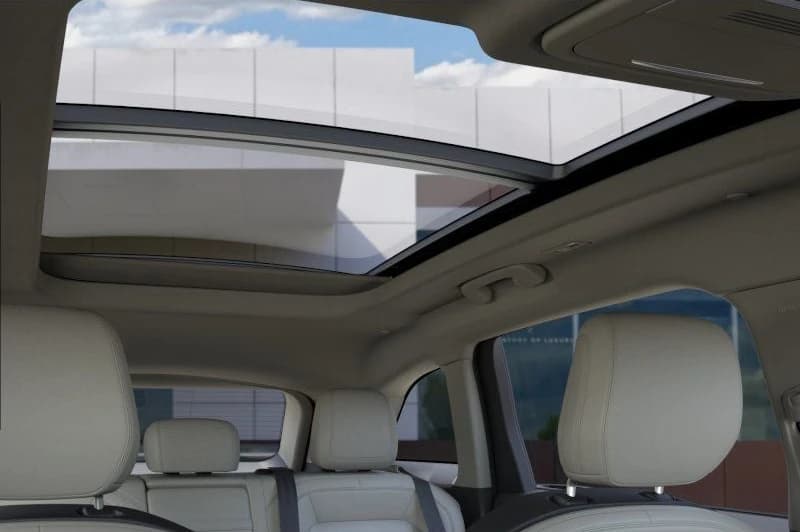 Lincoln Nautilus Premiere AWD 2026 — side view