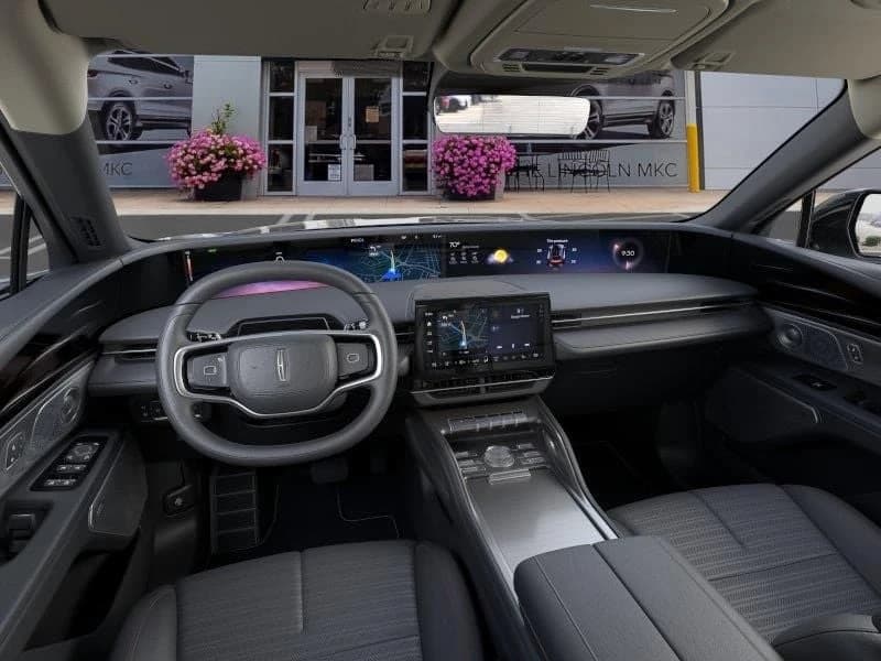 Lincoln Nautilus Reserve AWD 2026 — side view