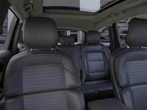 Lincoln Nautilus Reserve AWD 2026 — side view