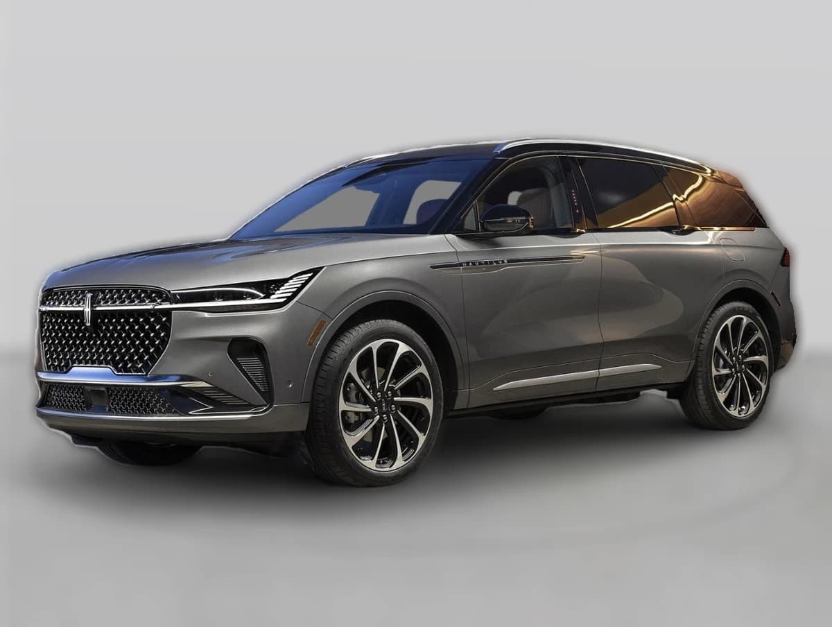 Lincoln Nautilus Reserve AWD 2026 — side view