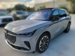 Lincoln Nautilus Reserve AWD 2026 — side view