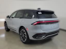 Lincoln Nautilus Reserve AWD 2026 — side view
