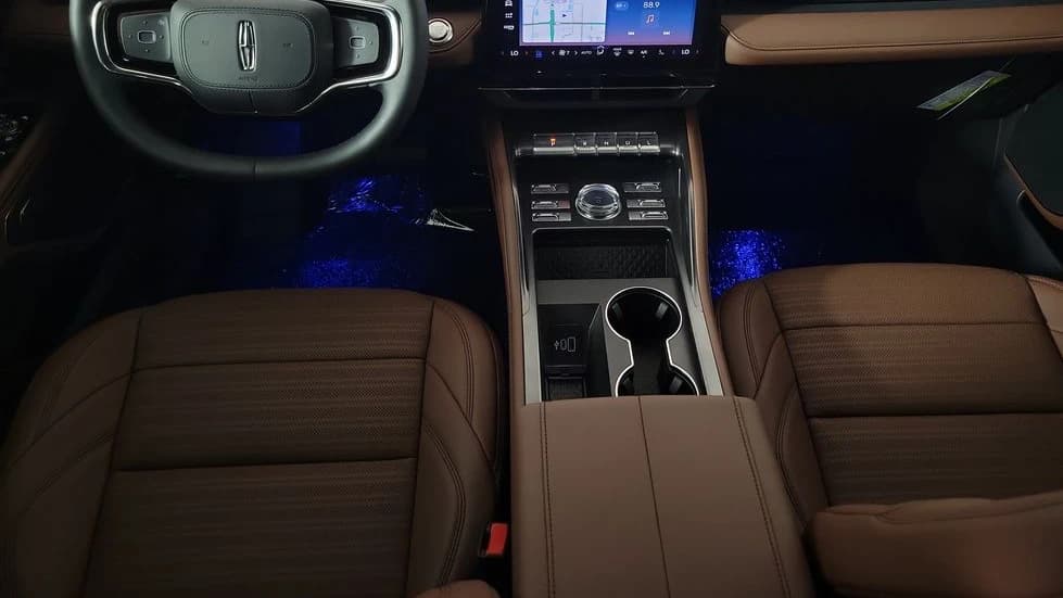Lincoln Nautilus Reserve AWD 2026 — side view