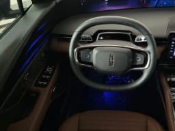 Lincoln Nautilus Reserve AWD 2026 — side view