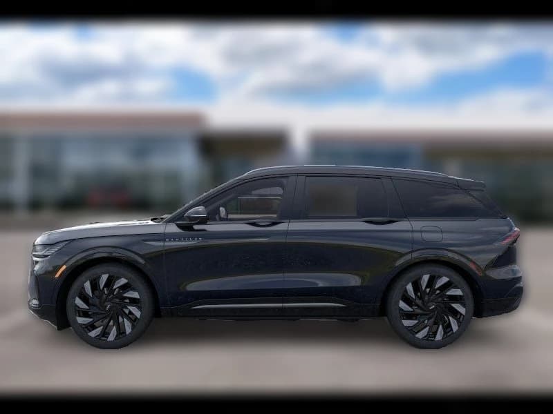 Lincoln Nautilus Reserve AWD 2026 — side view