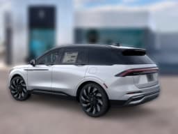 Lincoln Nautilus Reserve AWD 2026 — side view
