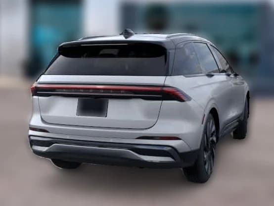 Lincoln Nautilus Reserve AWD 2026 — side view