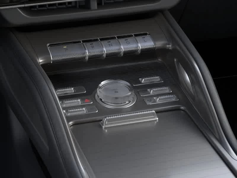 Lincoln Nautilus Reserve AWD 2026 — side view