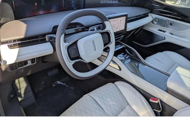 Lincoln Nautilus Black Label AWD 2026 — side view