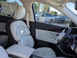 Lincoln Nautilus Black Label AWD 2026 — side view