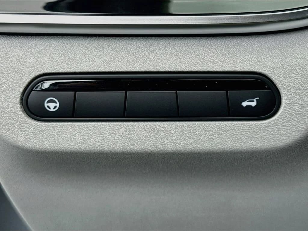 INFINITI QX60 LUXE FWD 2027 — side view