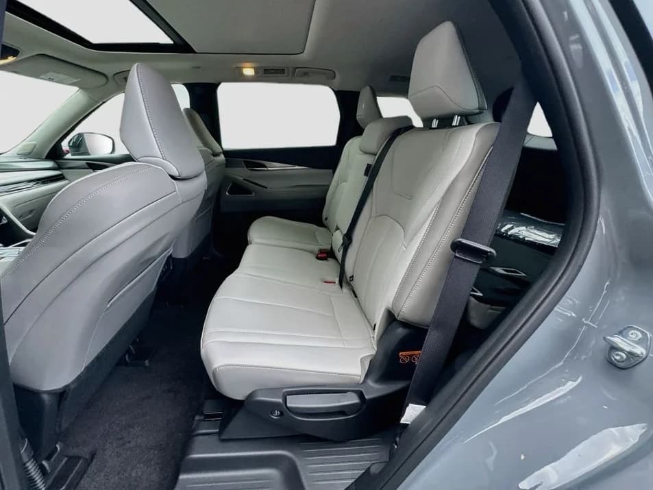 INFINITI QX60 LUXE FWD 2027 — side view