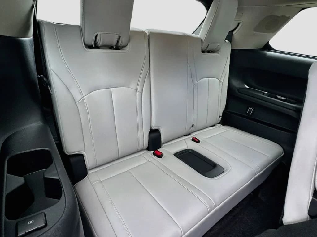 INFINITI QX60 LUXE FWD 2027 — side view