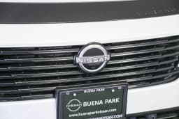 Nissan Murano SV FWD 2025 — side view