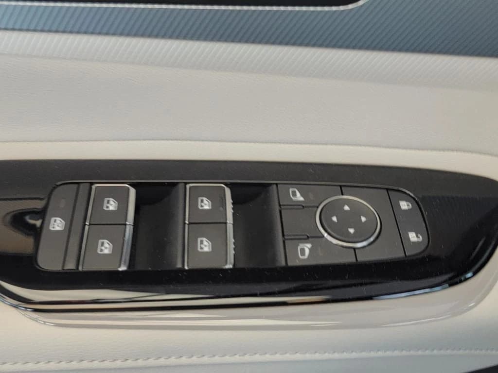 Nissan Murano SL AWD 2025 — side view