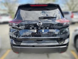 Nissan Rogue SV FWD 2026 — side view