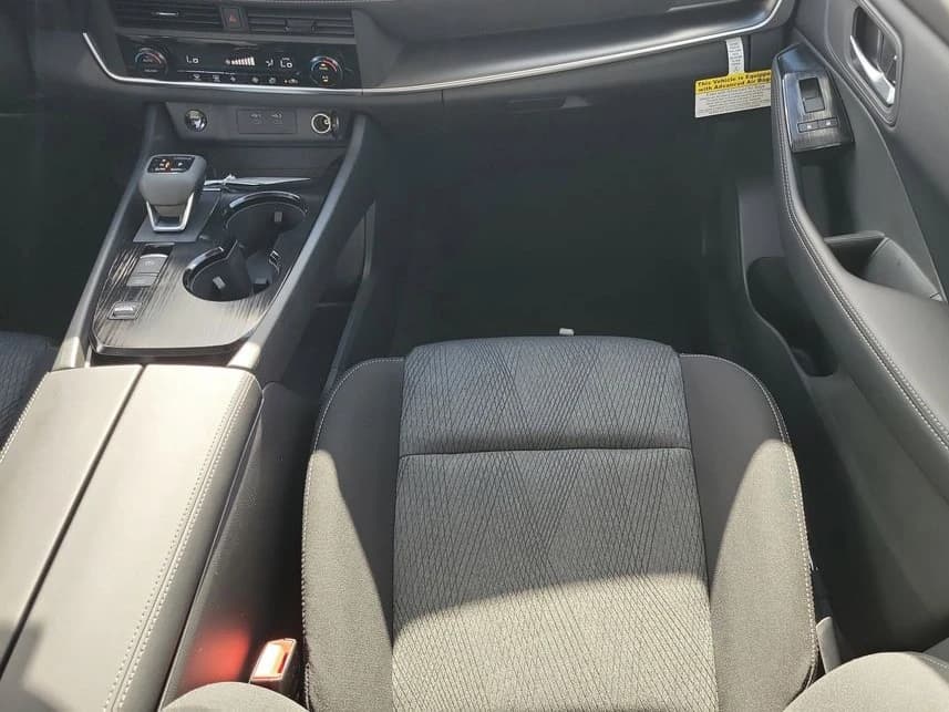 Nissan Rogue SV FWD 2026 — side view
