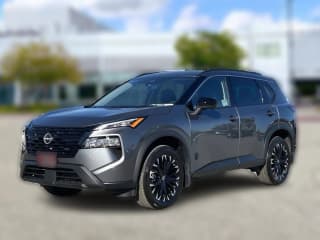 Nissan Rogue Dark Armor FWD