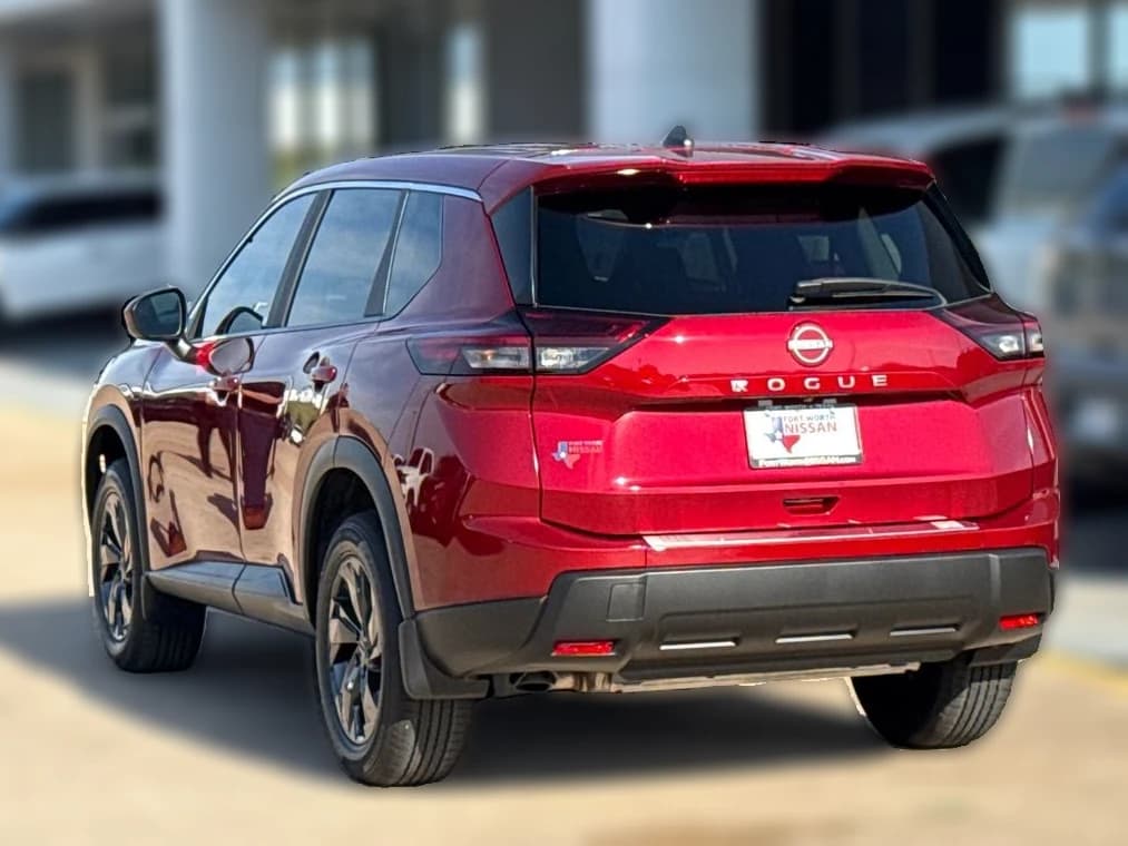 Nissan Rogue SV FWD 2026 — side view