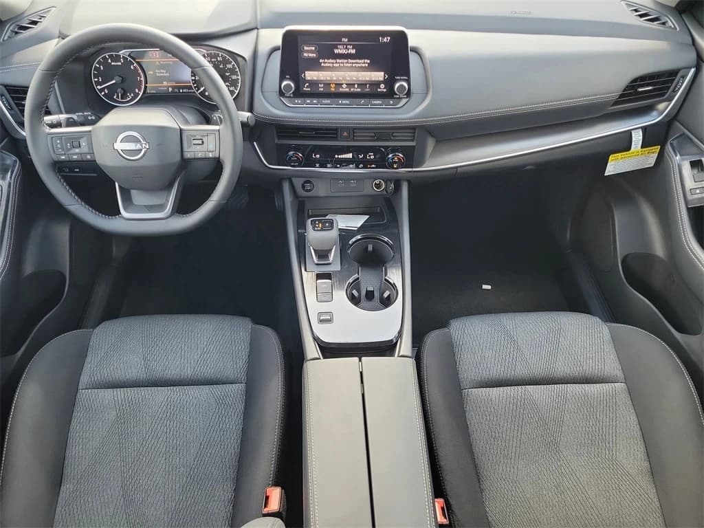 Nissan Rogue SV FWD 2026 — side view