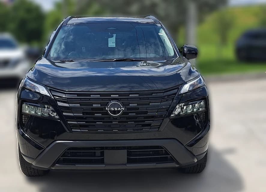 Nissan Rogue Dark Armor FWD 2026 — side view
